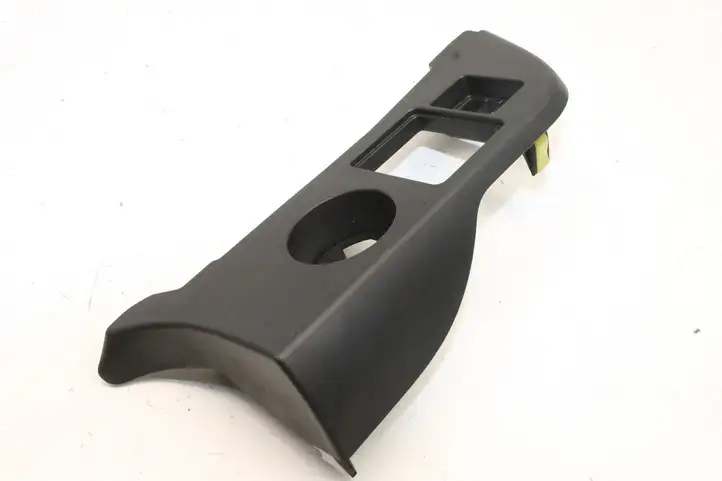 Toyota Yaris (2014 - 2019)  554460D070 Другая внешняя деталь