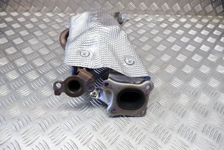 Toyota Yaris Cross (2020 - ) 17140F3010 Катализатор / DPF / FAP — фото 5