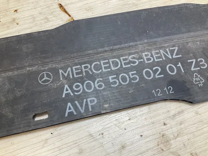 Mercedes-Benz Sprinter W906 (2006 - 2018) A9065050201 Прочие внешние детали — фото 1