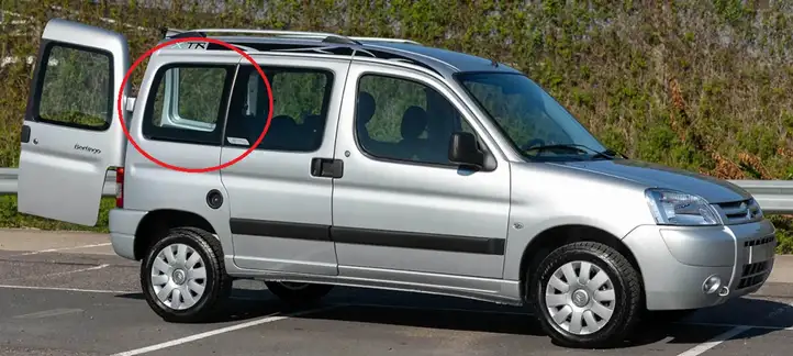 Citroen Berlingo (2003 - 2007) 43R000016 Заднее боковое стекло — фото 7