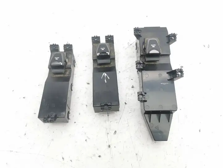 Hyundai Santa Fe (2012 - 2015) 935752W620 Кнопка стеклоподъемников — фото 1