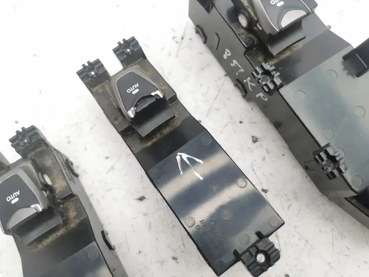 Hyundai Santa Fe (2012 - 2015) 935752W620 Кнопка стеклоподъемников — фото 9