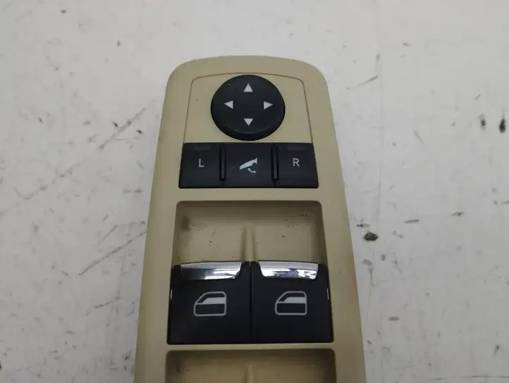Maserati Ghibli (2013 - 2017) 10034858 Кнопка стеклоподъемников — фото 6