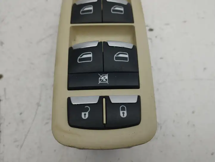 Maserati Ghibli (2013 - 2017) 10034858 Кнопка стеклоподъемников — фото 8