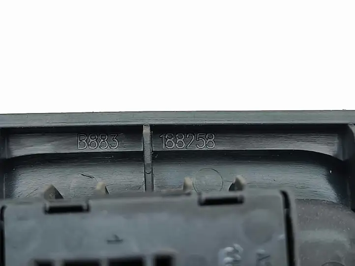 Maserati Quattroporte (2003 - 2008) 188258 Блок кнопок стеклоподъемников — фото 4
