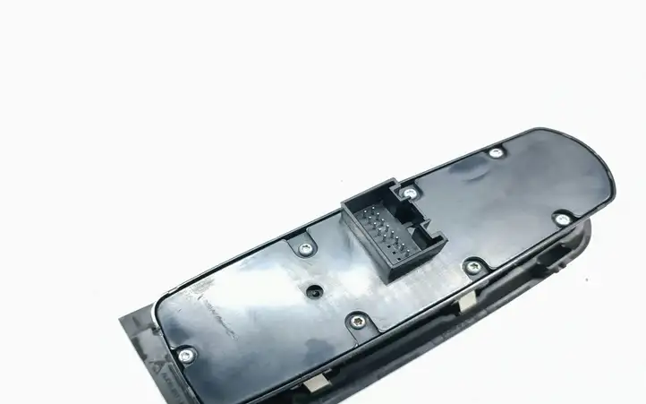 Porsche Cayenne (92A) (2011 - 2017) 7P5857858A Кнопка стеклоподъемников — фото 3