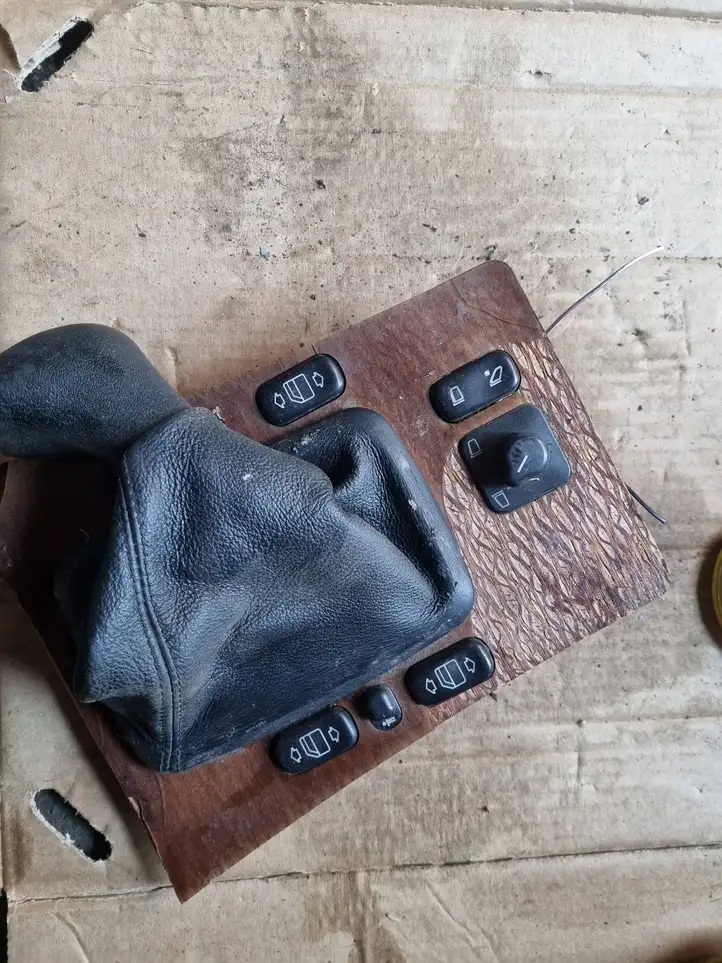 Mercedes-Benz E W210 (1995 - 2002)   Кнопка стеклоподъемников