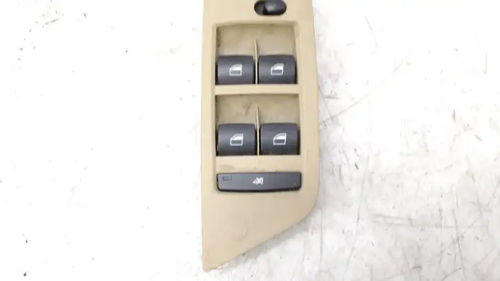 BMW X1 E84 (2009 - 2015) 9216046 Кнопка стеклоподъемников — фото 7
