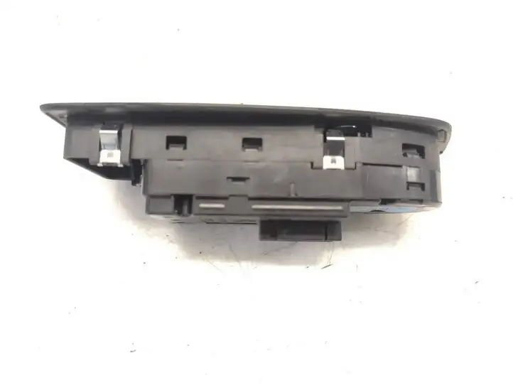 BMW 1 E81 E87 (2004 - 2011) 6970160 Кнопка стеклоподъемников — фото 3