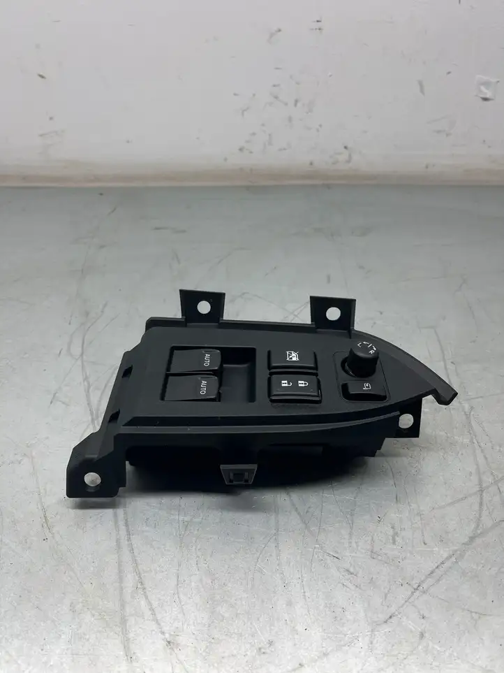 Subaru BRZ (2012 - 2016) 83071CA011 Кнопка стеклоподъемников — фото 4