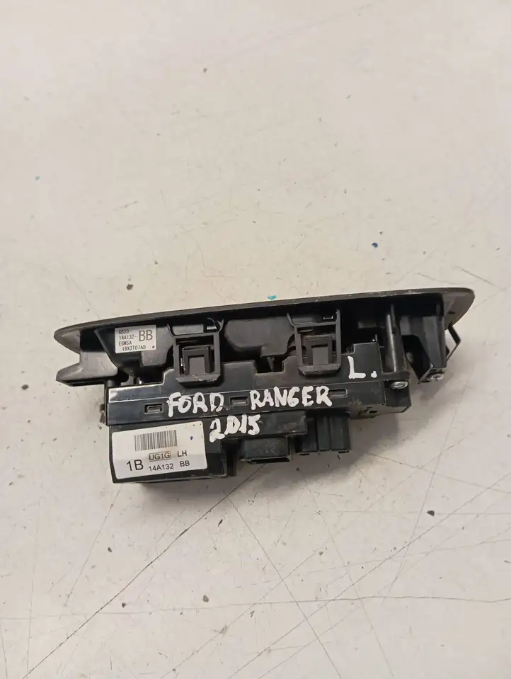 Ford Ranger (2011 - 2015) AB3914540BB Кнопка стеклоподъемников — фото 2