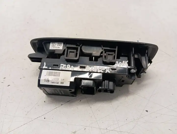 Ford Ranger (2011 - 2015) AB3914540BB Кнопка стеклоподъемников — фото 2