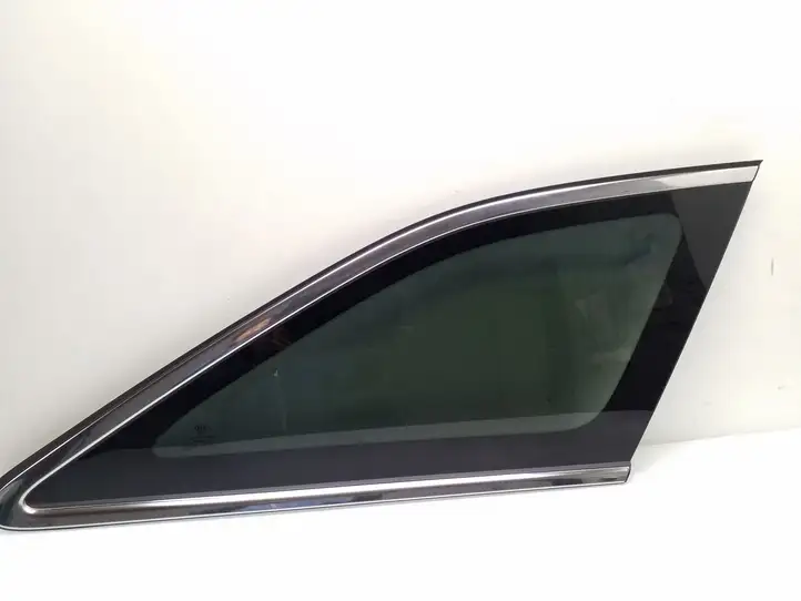 Kia Ceed (2018 - 2021) Заднее боковое стекло — фото 1