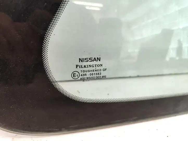 Nissan Micra (2003 - 2007) 43R001583 Заднее боковое стекло — фото 5