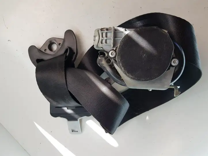 Citroen C4 (2004 - 2008) B507743E375 Передний ремень безопасности — фото 3