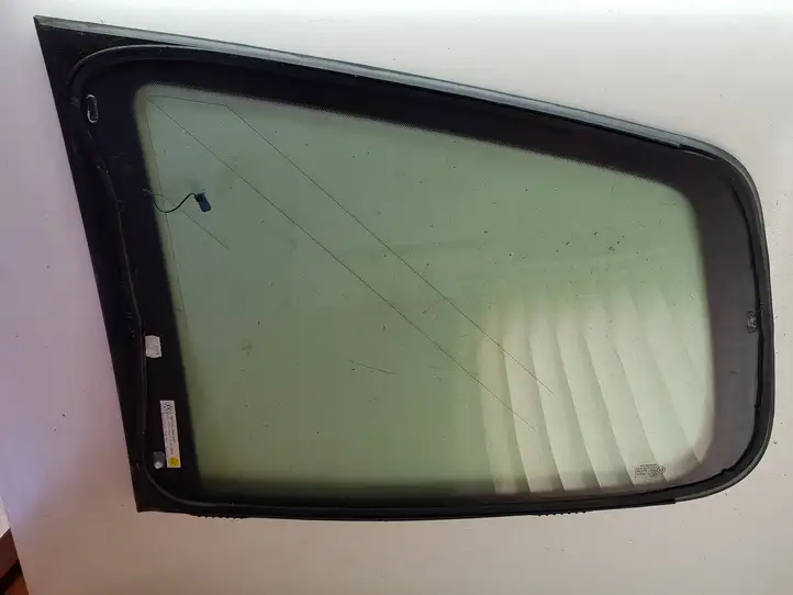 Volkswagen Sharan (2010 - 2015) 7N0845298J Заднее боковое стекло — фото 2