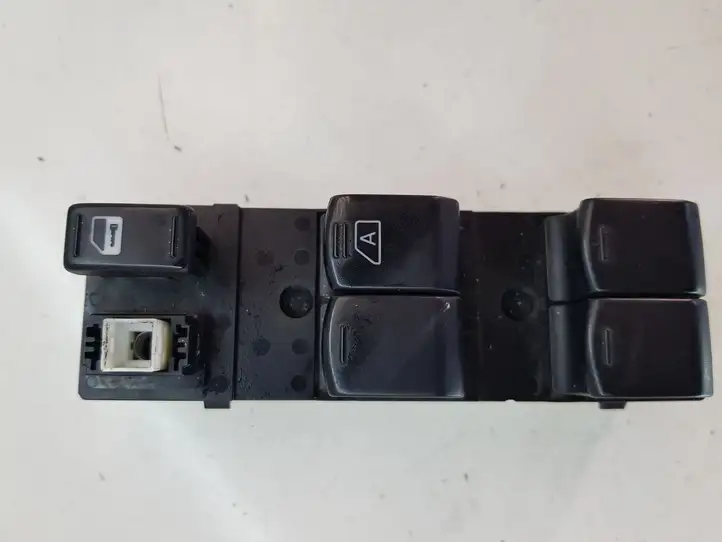 Nissan X-Trail T31 (2007 - 2014) 25401JH10C Блок кнопок стеклоподъемников — фото 1