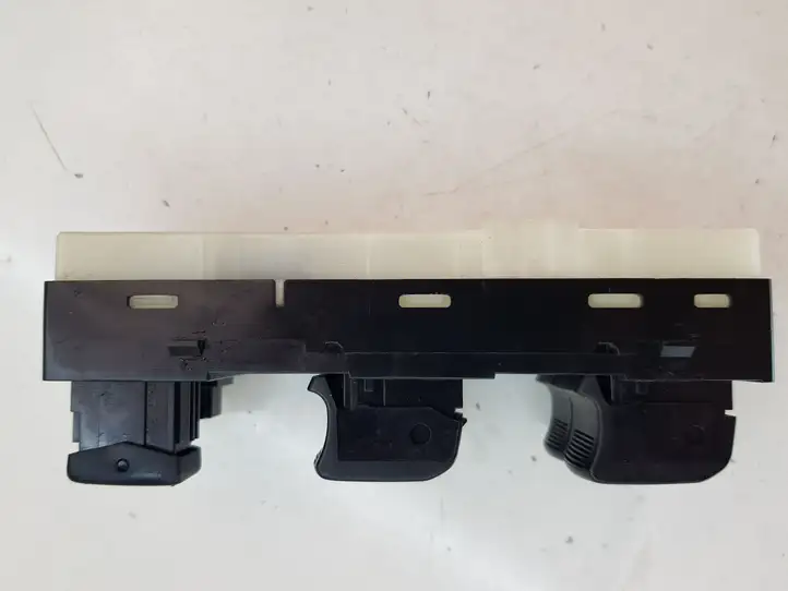 Nissan X-Trail T31 (2007 - 2014) 25401JH10C Блок кнопок стеклоподъемников — фото 2