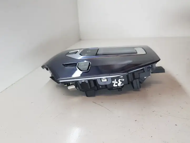 Citroen DS5 (2011 - 2018) 96702429XT Передняя подсветка — фото 2