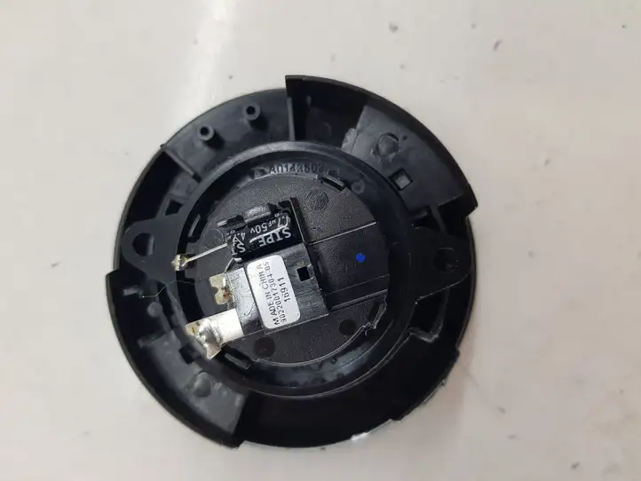 Peugeot 3008 I (2008 - 2015) 9645552377 Твитер передней двери — фото 2