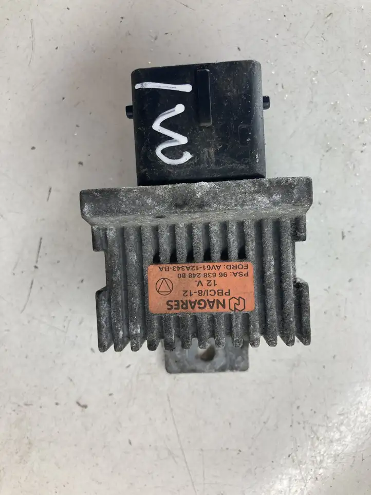 Peugeot 3008 I (2008 - 2015) 9663824880 Реле накала свечей — фото 1