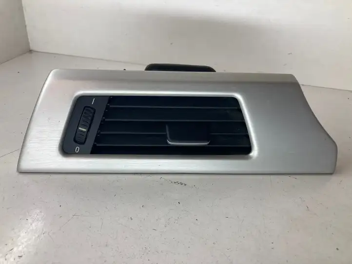 BMW 3 E90 E91 (2005 - 2012) 642291404599 Боковой воздушный дефлектор — фото 1