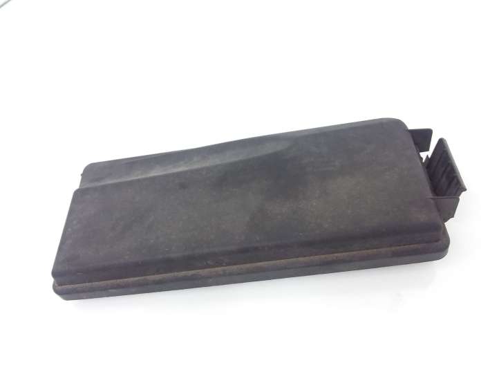 Opel Vectra (2002 - 2005)  24438039 Крышка ящика предохранителей