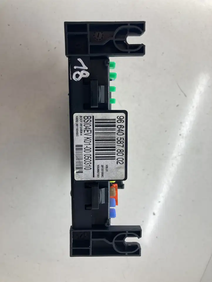 Peugeot 3008 I (2008 - 2015) 966405878002 Модуль комфорта — фото 2