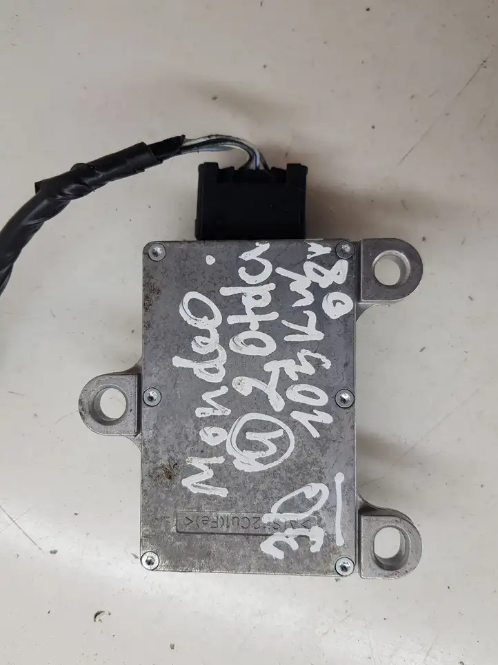 Ford Mondeo MK IV (2007 - 2014) 6G913C187AG Блок управления ESP — фото 2