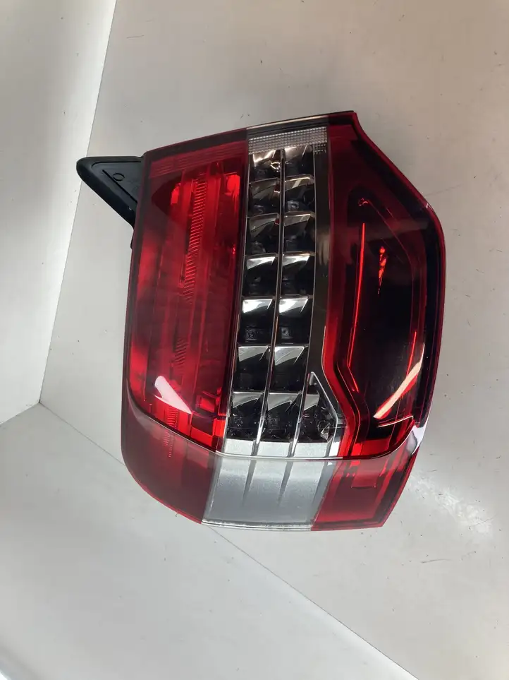 Citroen C5 (2008 - 2017) 9675061580 Задний фонарь в кузове — фото 1