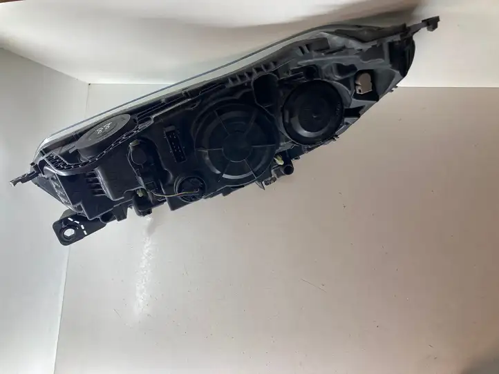 Citroen C5 (2008 - 2017) 9674397880 Передняя фара — фото 4