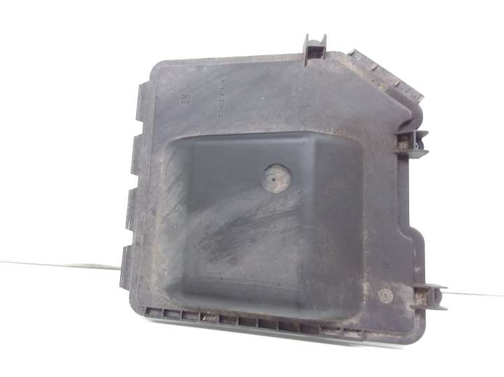 Opel Meriva (2006 - 2010)  13144736 Крышка ящика предохранителей
