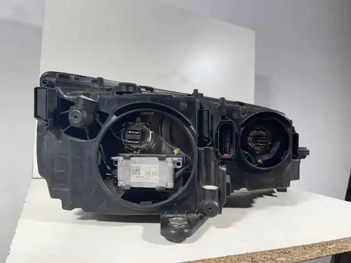 Skoda Octavia Mk3 (5E) (2013 - 2019) 5E1941015C Передняя фара — фото 2