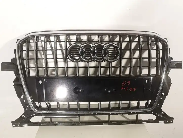 Audi Q5 SQ5 (2012 - 2017) 8R0853651AB Верхняя решетка радиатора — фото 1