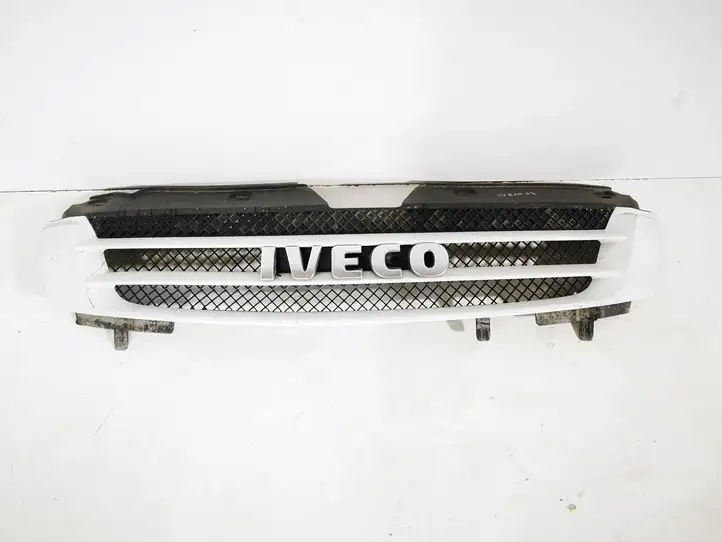 Iveco Daily Daily 35.8 - 9 (1998 - 2014) Передняя решетка — фото 1