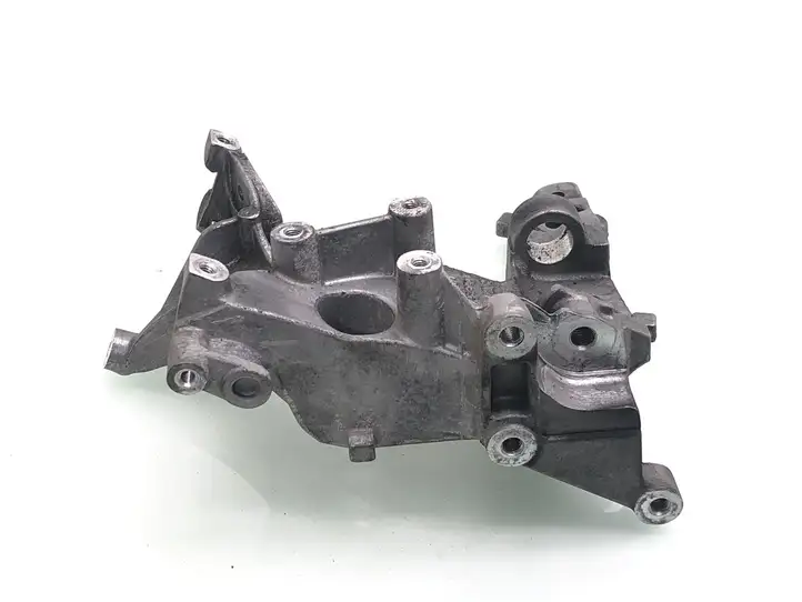 Citroen C4 Grand Picasso (2013 - 2016) 9684613880 Кронштейн двигателя — фото 1