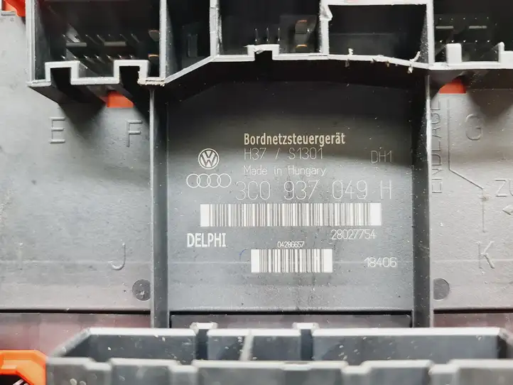 Volkswagen PASSAT B6 (2005 - 2010) 3C0937049H Модуль комфорта — фото 3