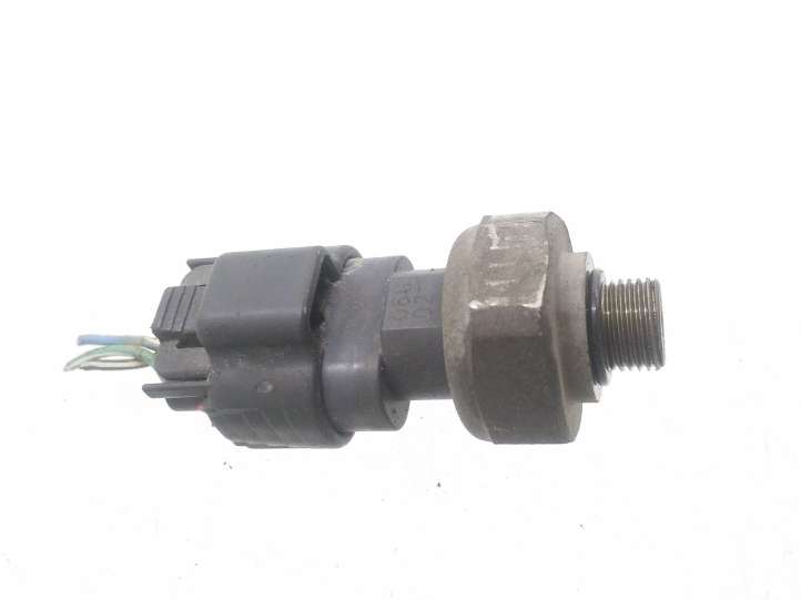 Toyota Avensis T250 (2003 - 2006)  4990007111 Датчик давления кондиционера воздуха