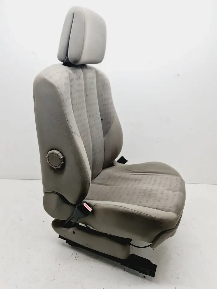 Renault Scenic II - Grand scenic II (2003 - 2006) Переднее сиденье водителя — фото 2