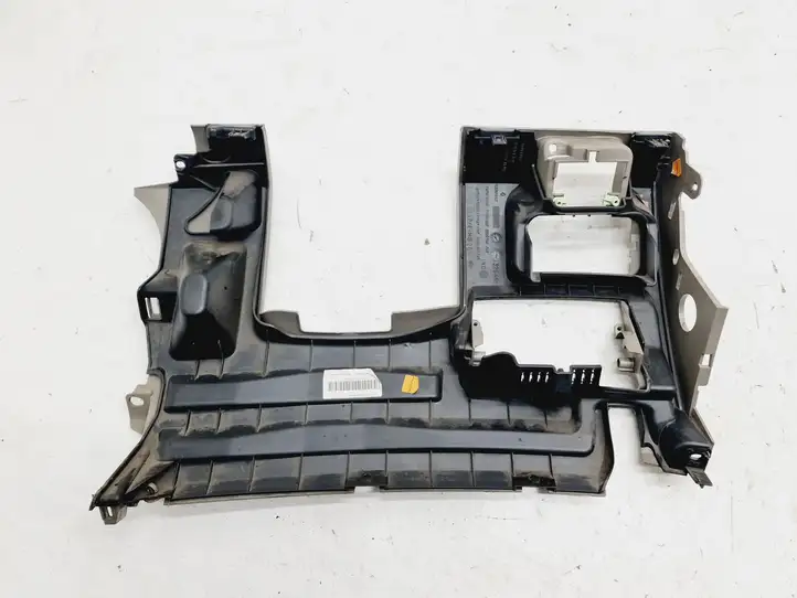 Renault Scenic II - Grand scenic II (2003 - 2006) 8200140740 Нижняя отделка панели приборов — фото 2