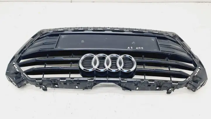 Audi A5 (2016 - ) 8W6853651 Верхняя решетка радиатора — фото 2