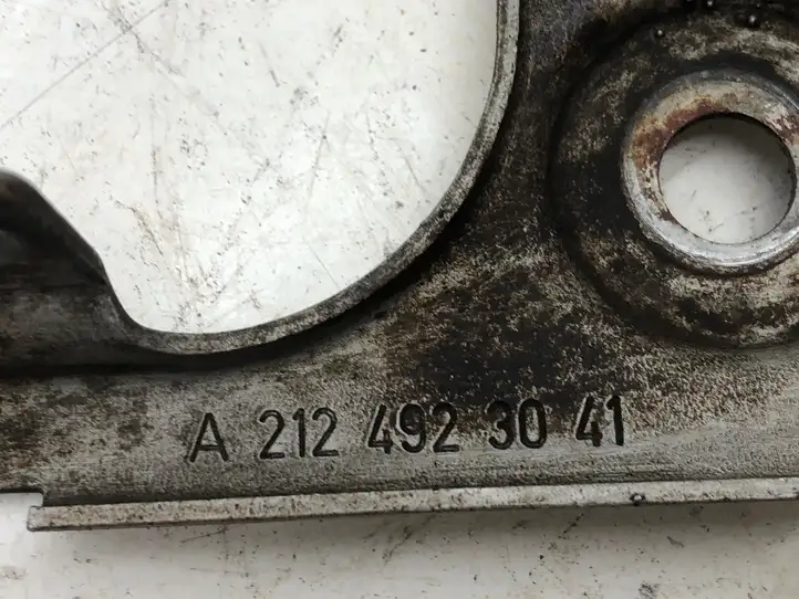 Mercedes-Benz E W212 (2009 - 2016) A2124923041 Кронштейн глушителя — фото 2