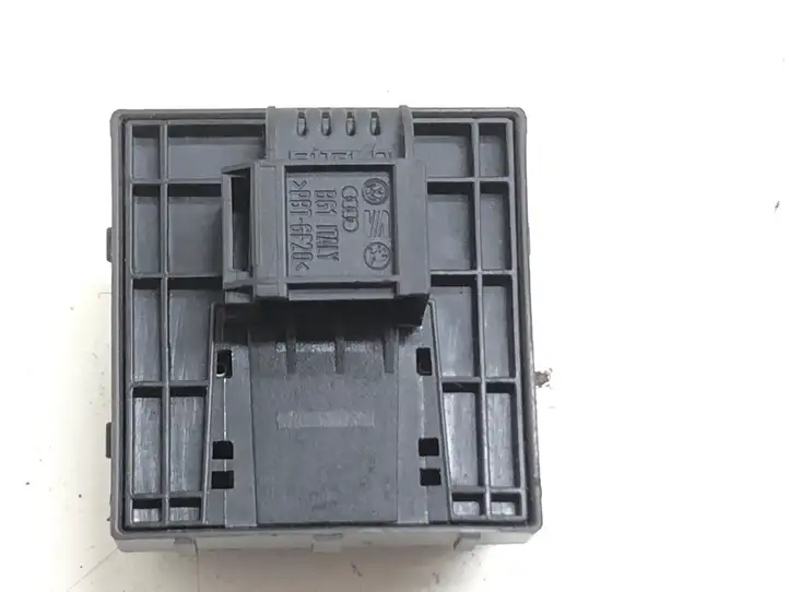 Audi A5 8T 8F (2007 - 2011) 8K0959851C Кнопка стеклоподъемников — фото 3