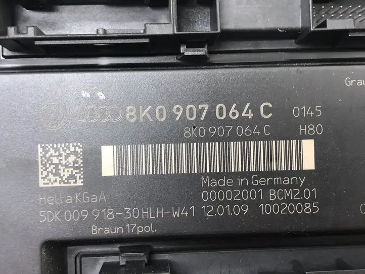 Audi A5 8T 8F (2007 - 2011) 8K0907064C Модуль комфорта — фото 2