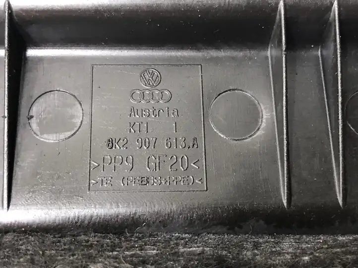 Audi A5 8T 8F (2007 - 2011) 8K2907613A Крышка ящика предохранителей — фото 2