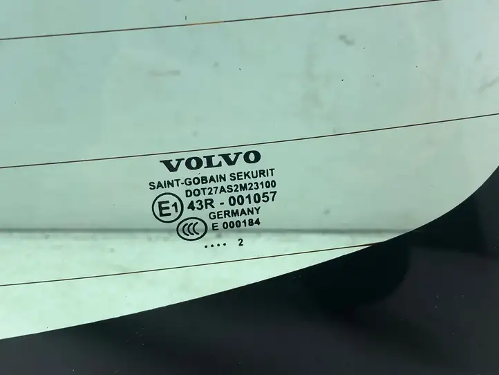 Volvo S60 (2010 - 2013) DOT27AS2M23100 Заднее стекло — фото 2