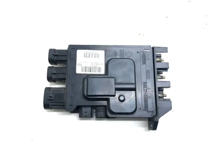 Renault Megane III (2009 - 2016) 243800011R Плюсовой провод аккумулятора — фото 3