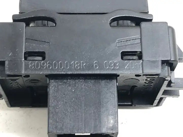 Renault Megane III (2009 - 2016) 809600018R Блок кнопок стеклоподъемников — фото 2