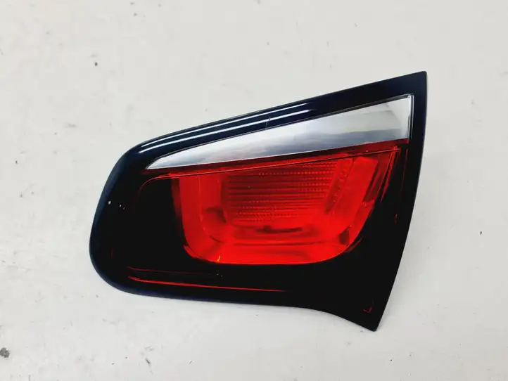 Citroen C3 (2013 - 2016) 9803934280 Задний фонарь в крышке багажника — фото 4