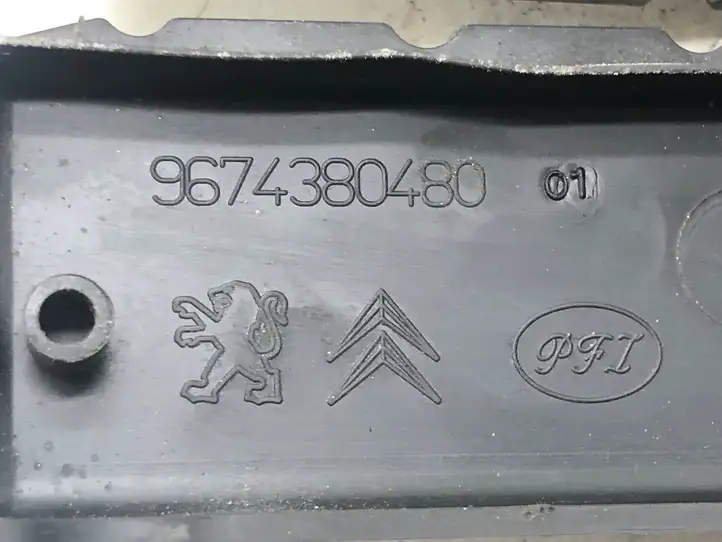 Citroen C3 (2013 - 2016) 9674380480 Кронштейн блока ABS — фото 3